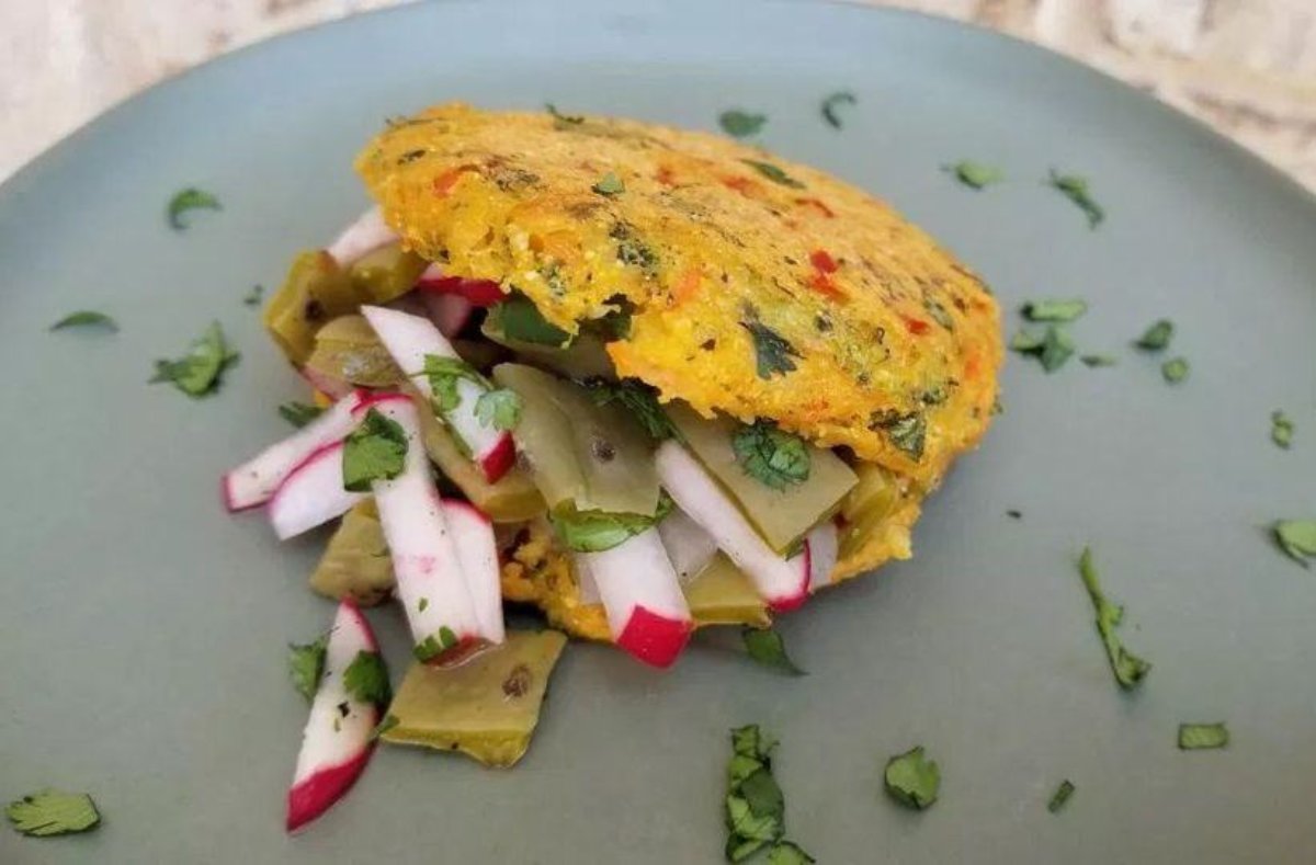 AREPA SALUDABLE DE BRÓCOLI, ZANAHORIA, PIMENTÓN Y CILANTRO