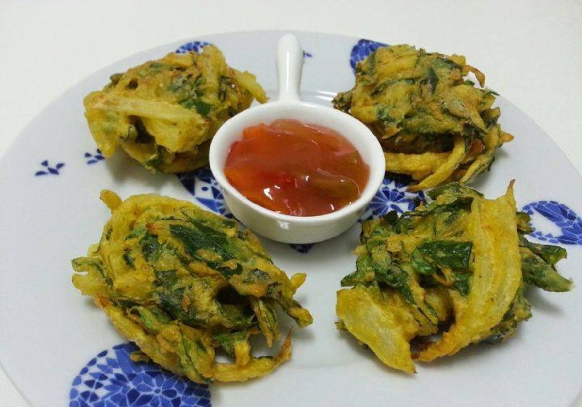 PAKORAS DE ESPINACAS Y CEBOLLA