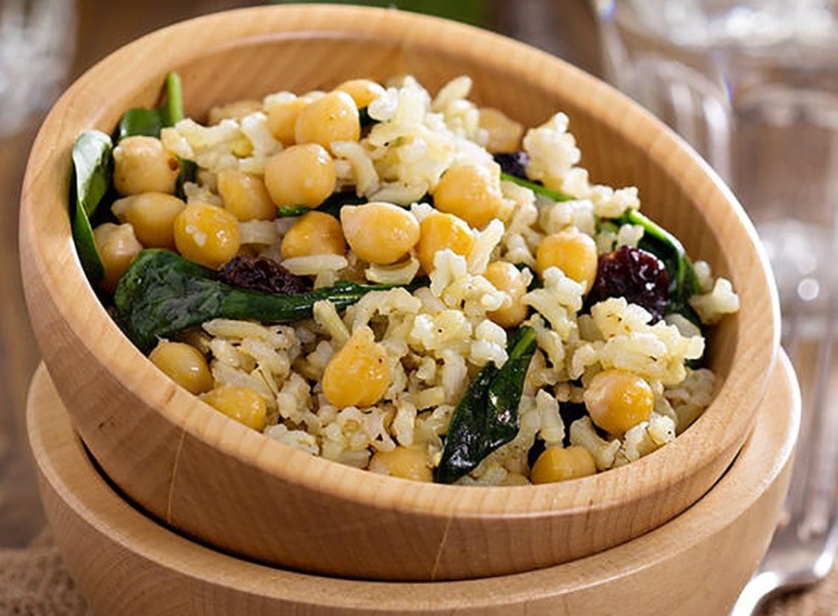 ENSALADA TEMPLADA DE ARROZ, ESPINACAS Y GARBANZOS