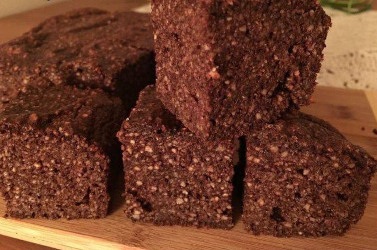 Budín de nueces, chia y chocolate