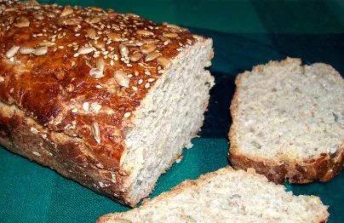 Pan integral con avena y semillas