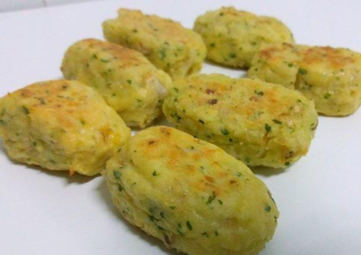 BUÑUELOS DE MERLUZA Y PATATA AL HORNO