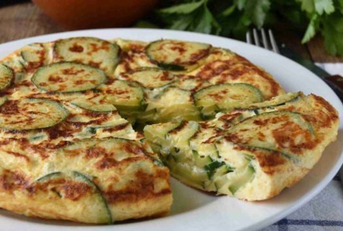 Tortilla de calabacín y queso