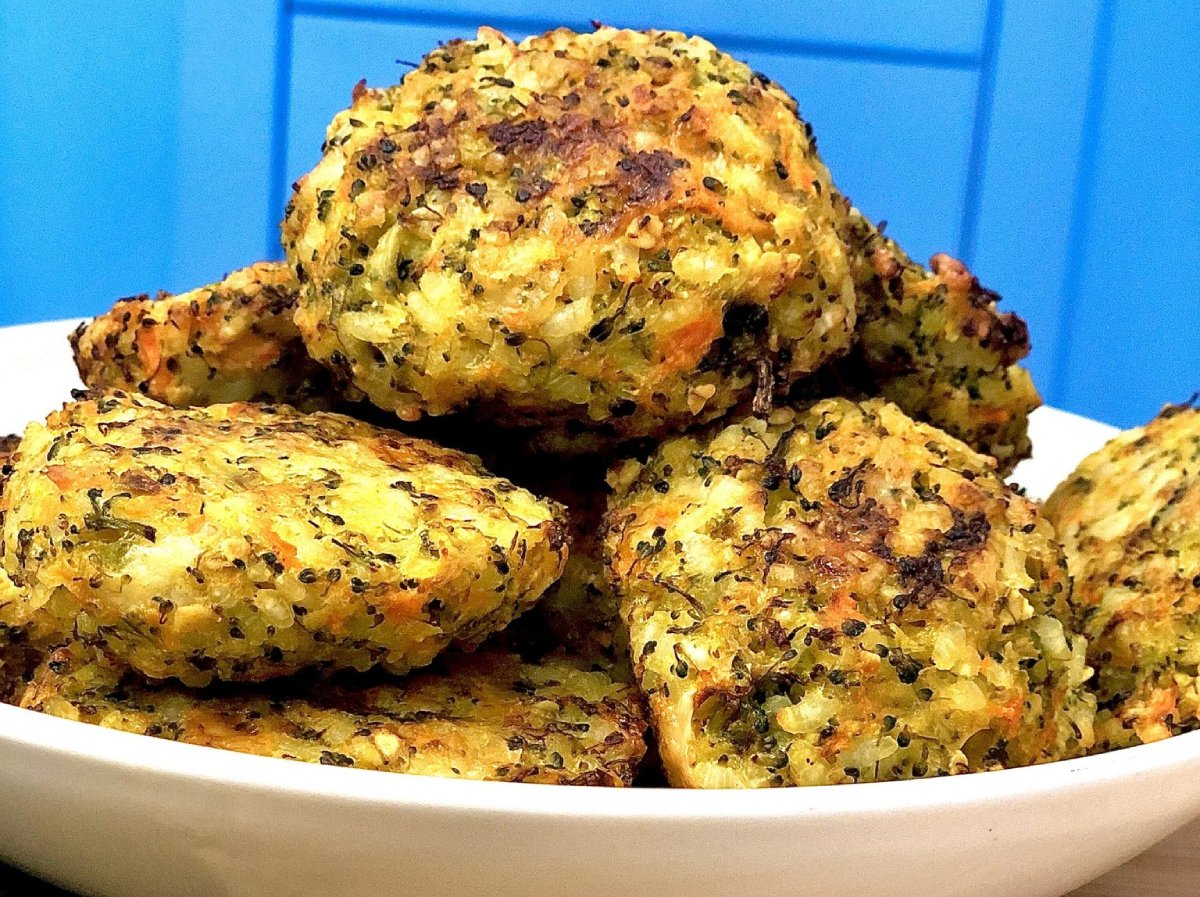 CROQUETAS HORNEADAS DE BRÓCOLI Y ZANAHORIA