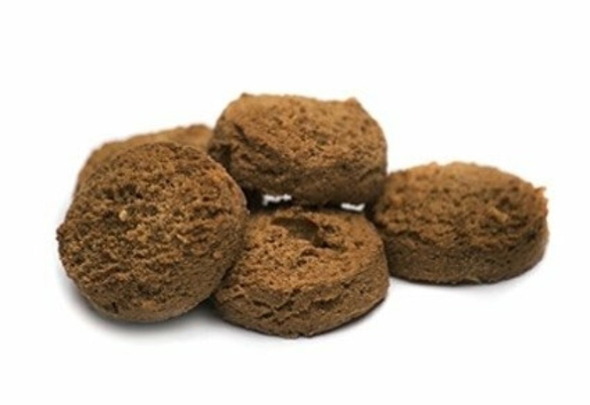 Galletitas de maní y algarroba.