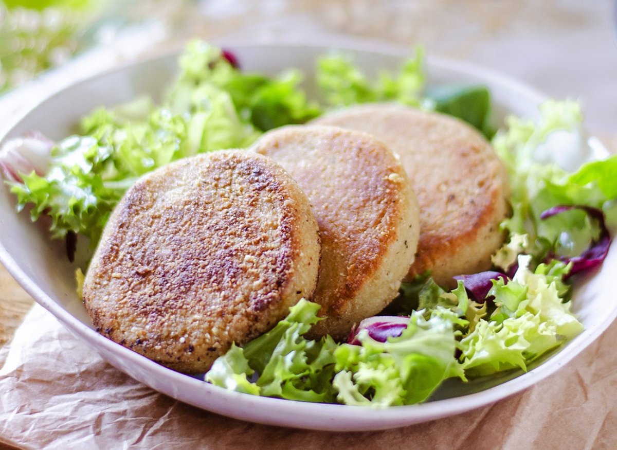 MEDALLONES VEGETARIANOS DE GARBANZO Y AVENA