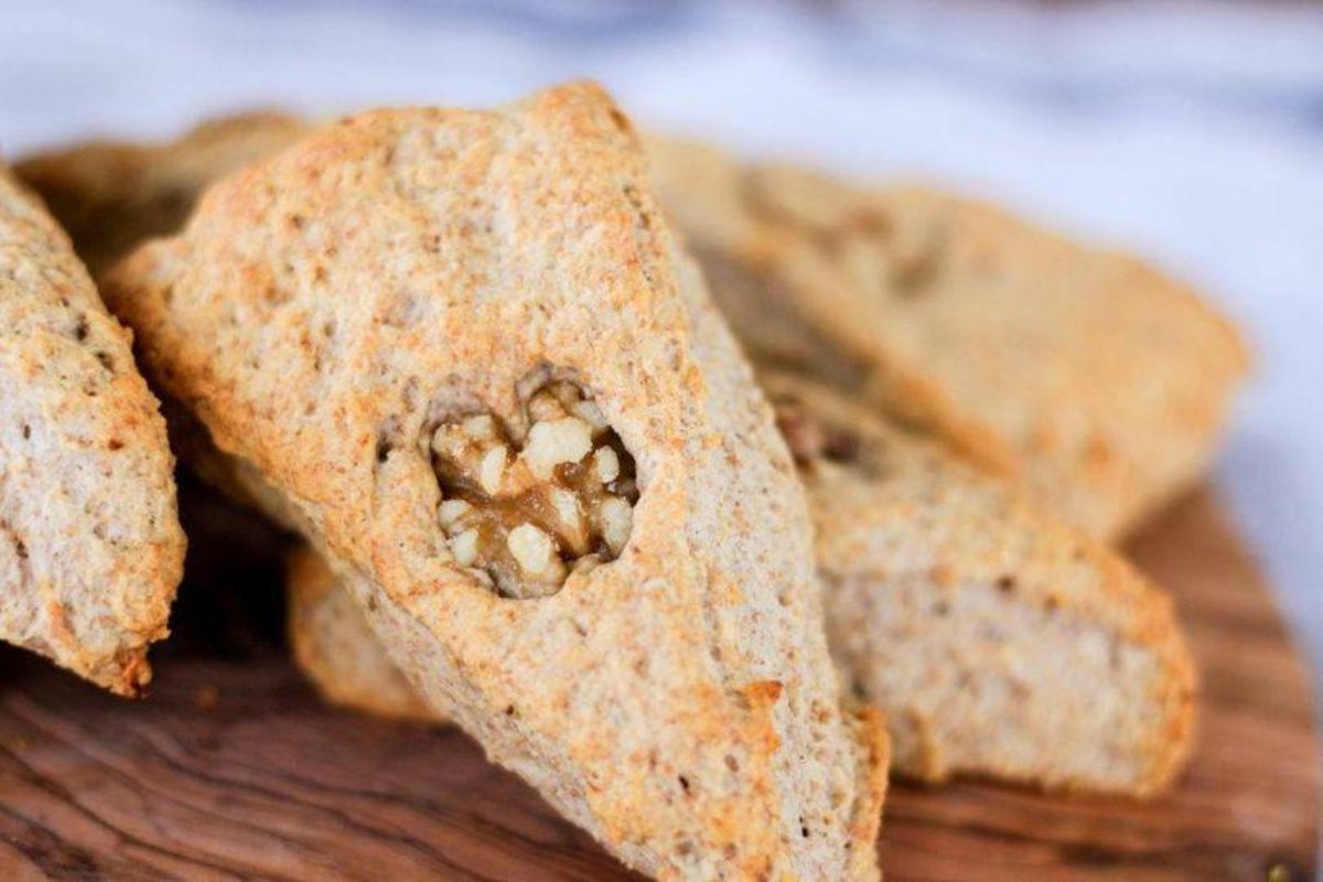 SCONES DE BANANA Y NUEZ