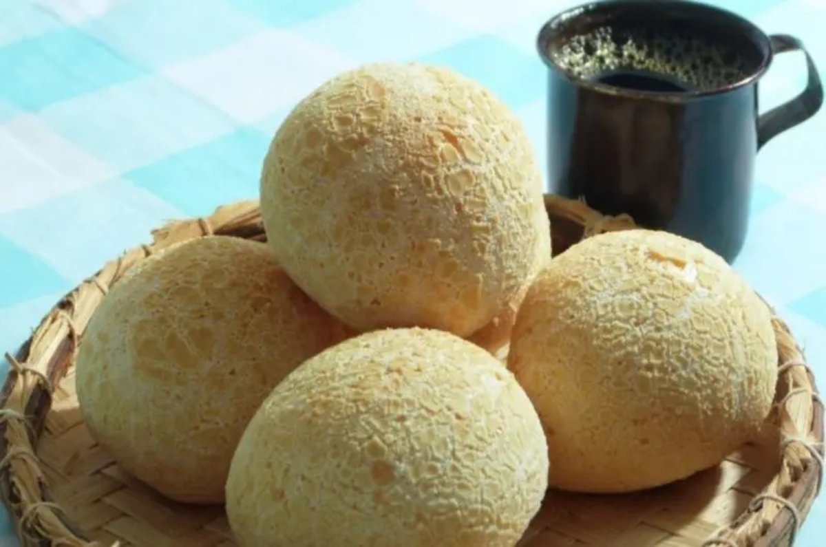 Pan de yuca y aceite de oliva