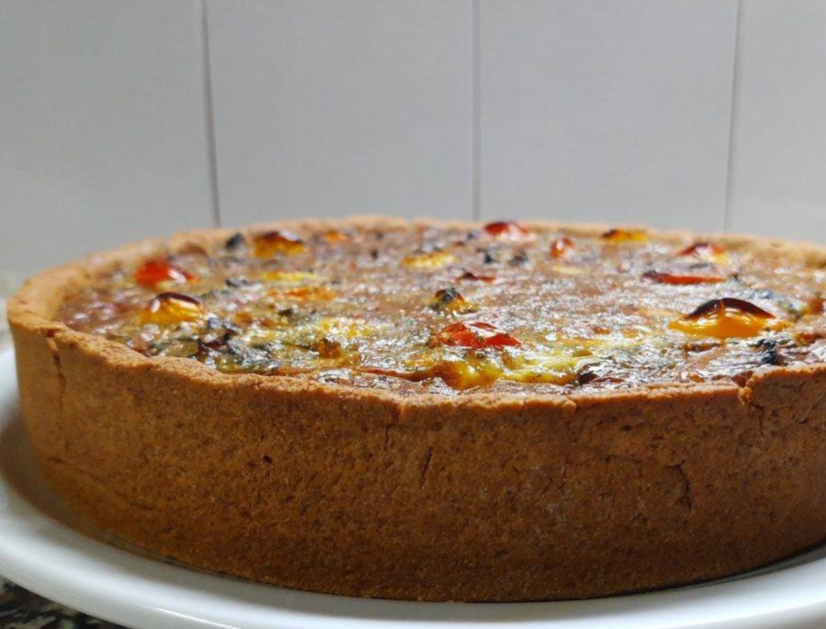 TARTA RÚSTICA INTEGRAL DE ACELGA.