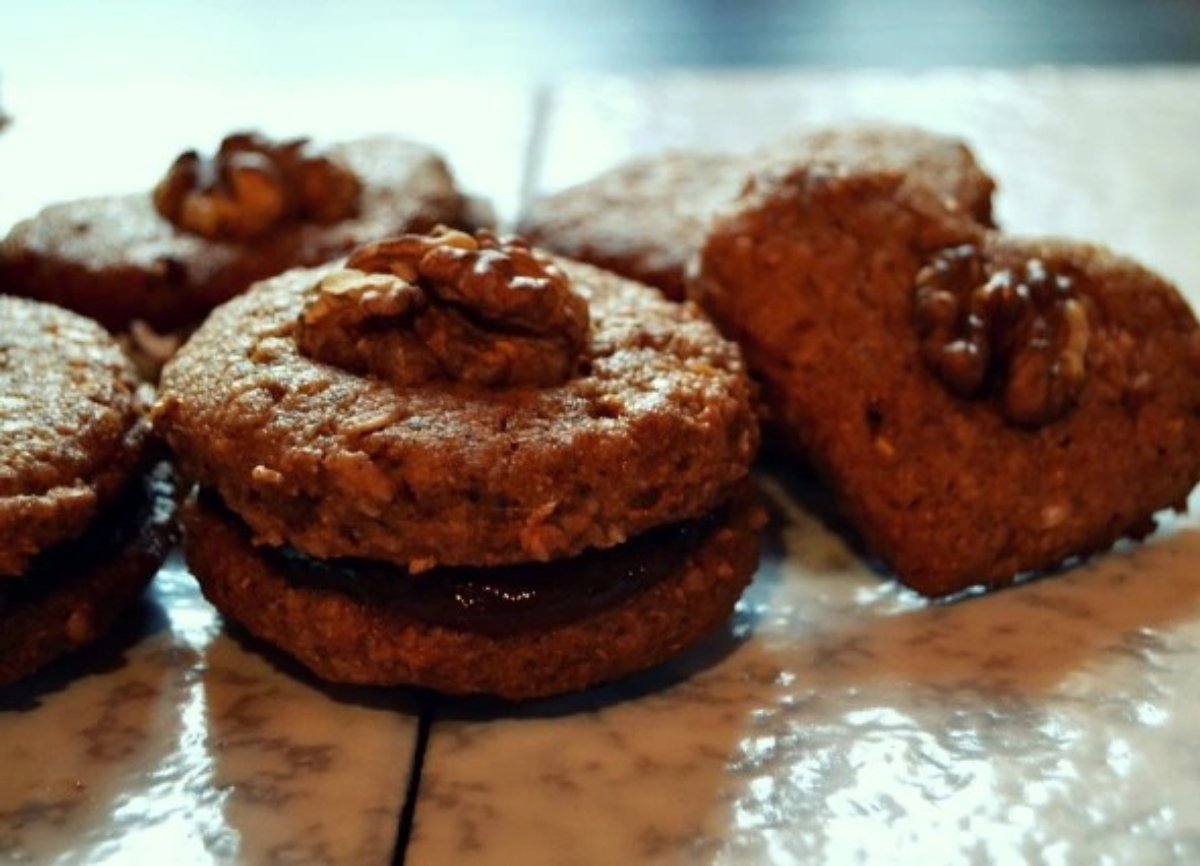 Alfajores veganos de algarroba