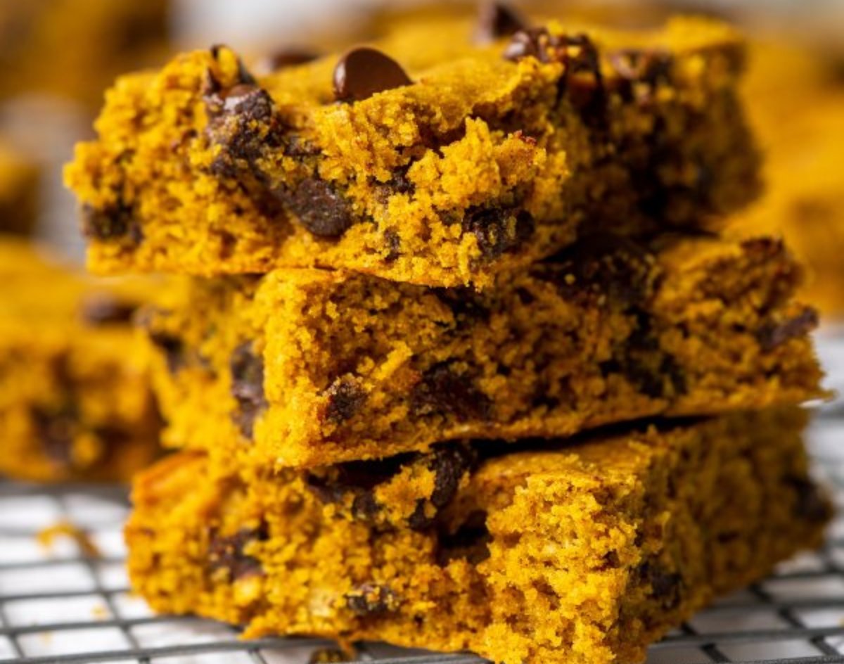 Barras De Galletas De Calabaza Y Avena Con Chispas De Chocolate.