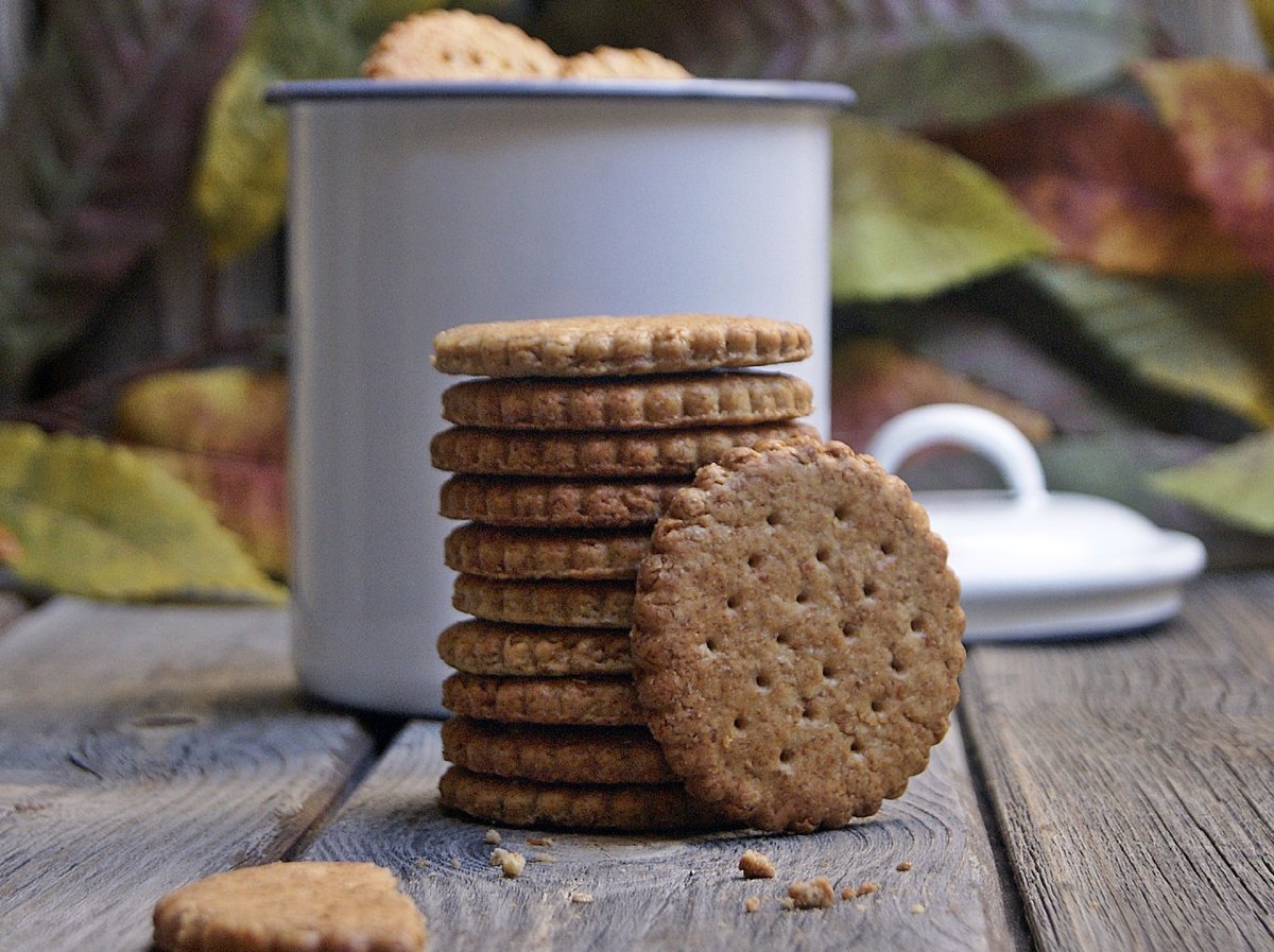 GALLETAS VEGANAS SIN AZÚCAR 100% HARINA INTEGRAL.