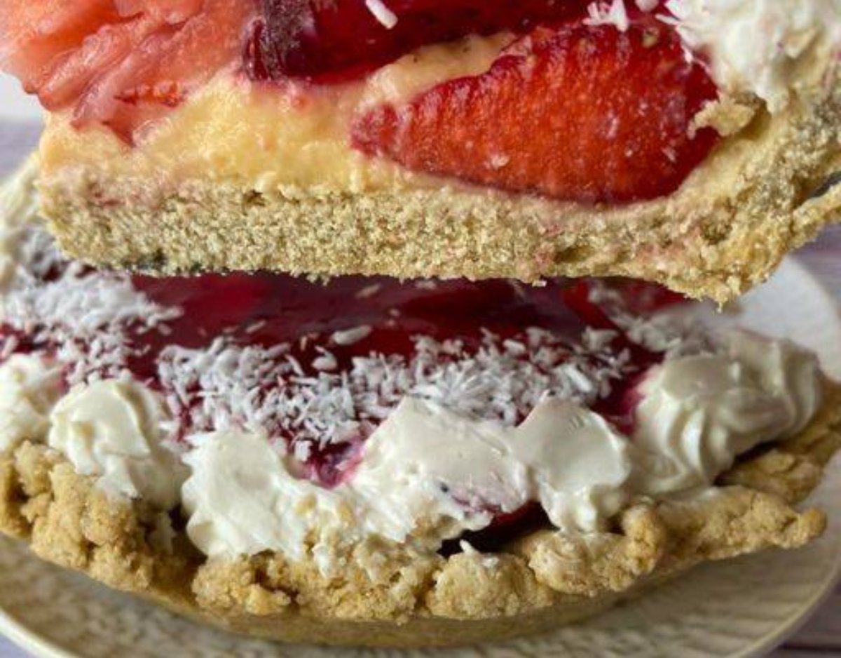 Tarta de frutillas con pastelera