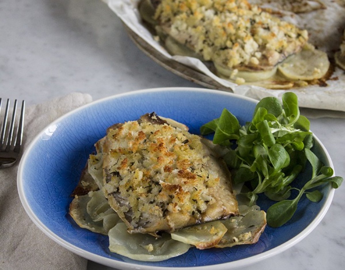 Caballa gratinada con patatas