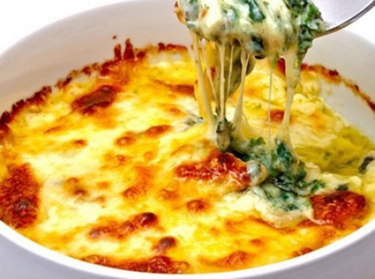 Espinacas Gratinadas con Queso y Bechamel