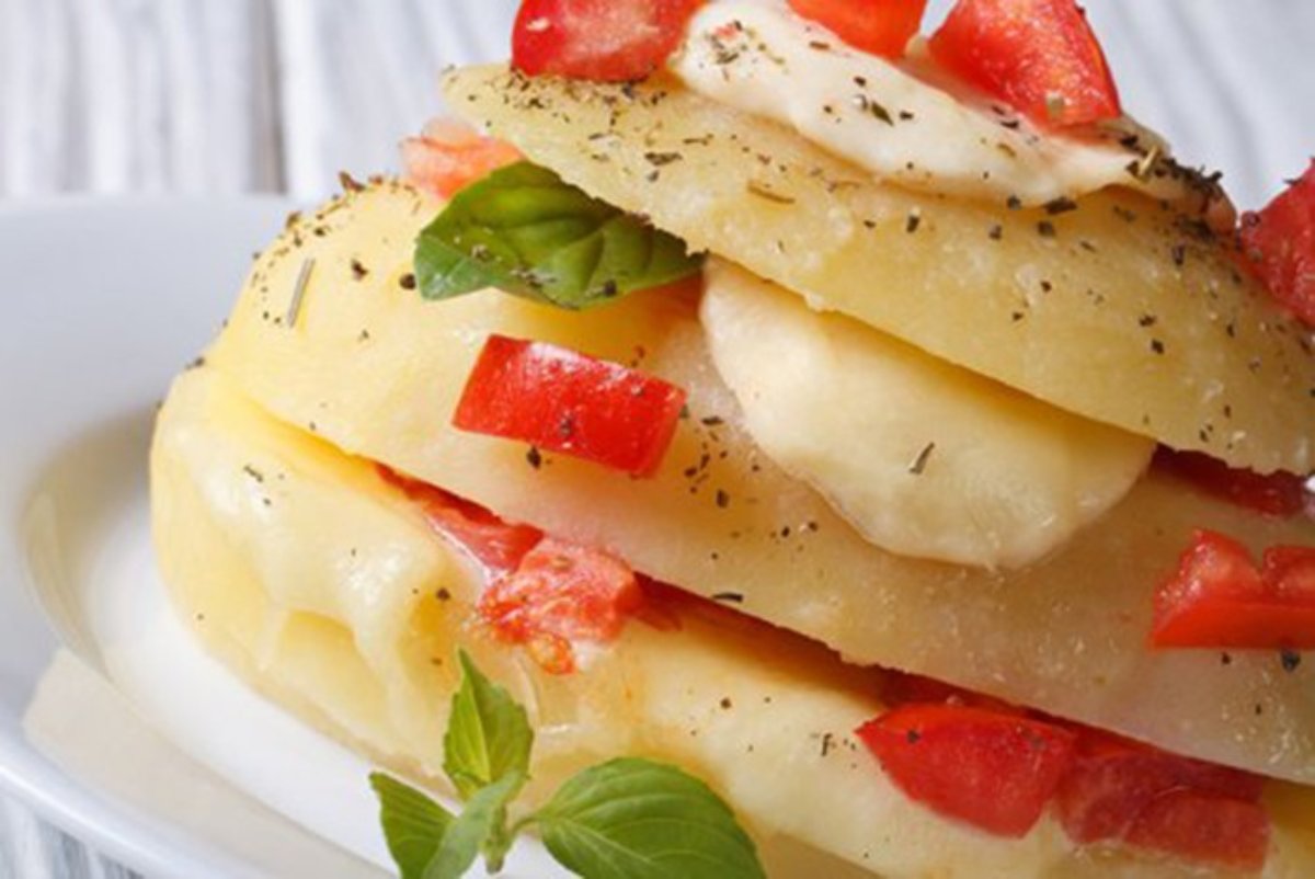 Patatas al Horno Con Tomate y Mozzarella