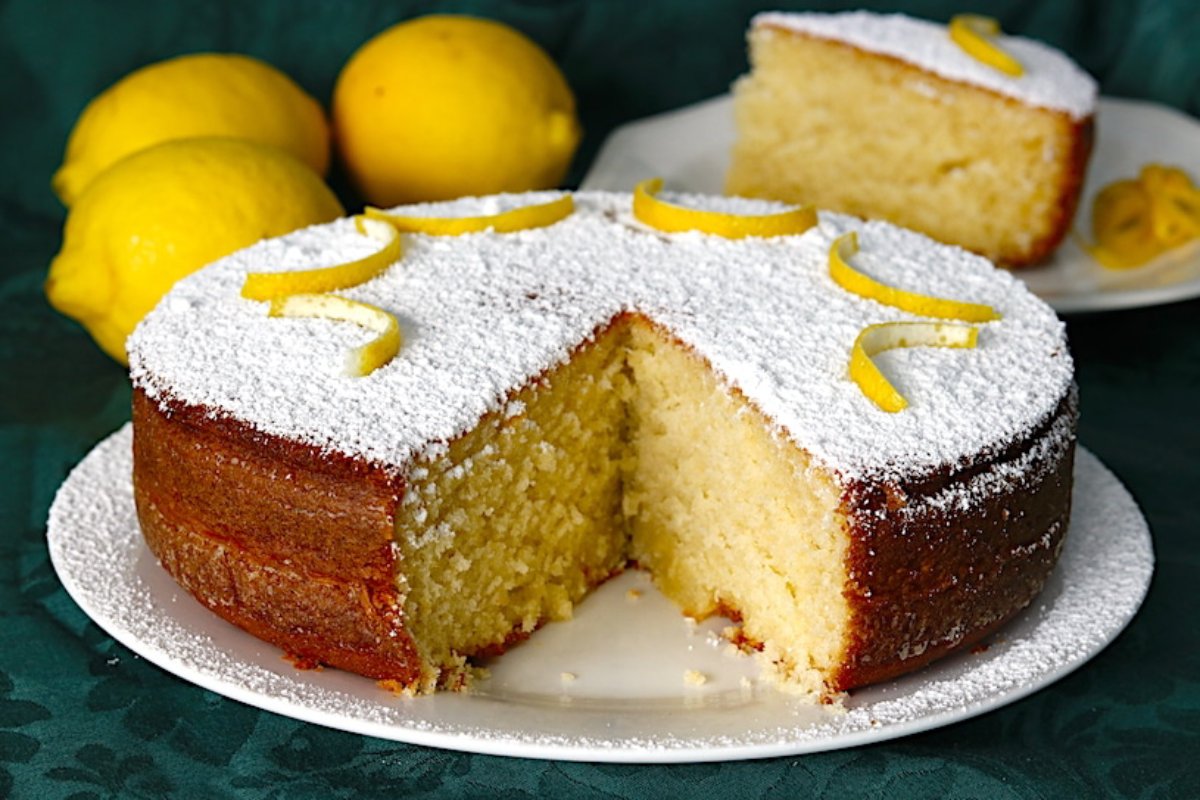 TARTA DE YOGUR CON LIMÓN.