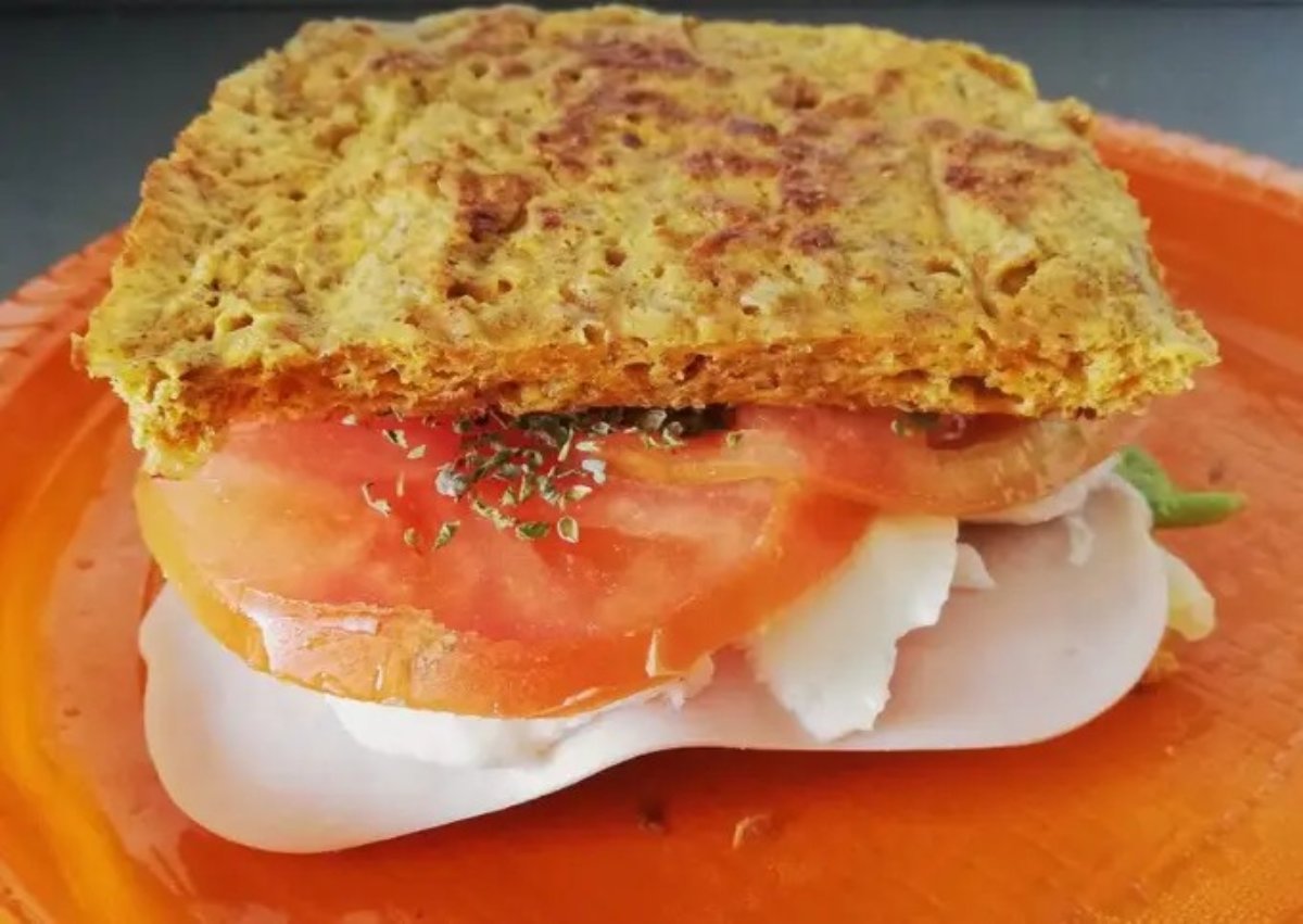 Sándwich con pan de molde de zanahoria