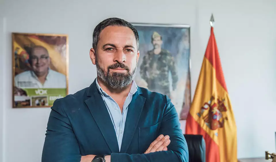 ¡VIEJA DESGRACIADA!” — 12 PALABRAS QUE SACUDIERON ESPAÑA