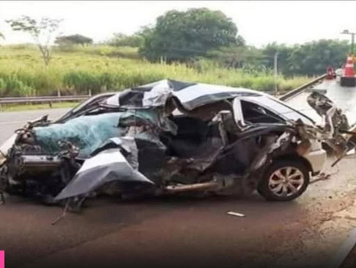 Un periodista acude a cubrir un accidente y descubre que la víctima es su hijo