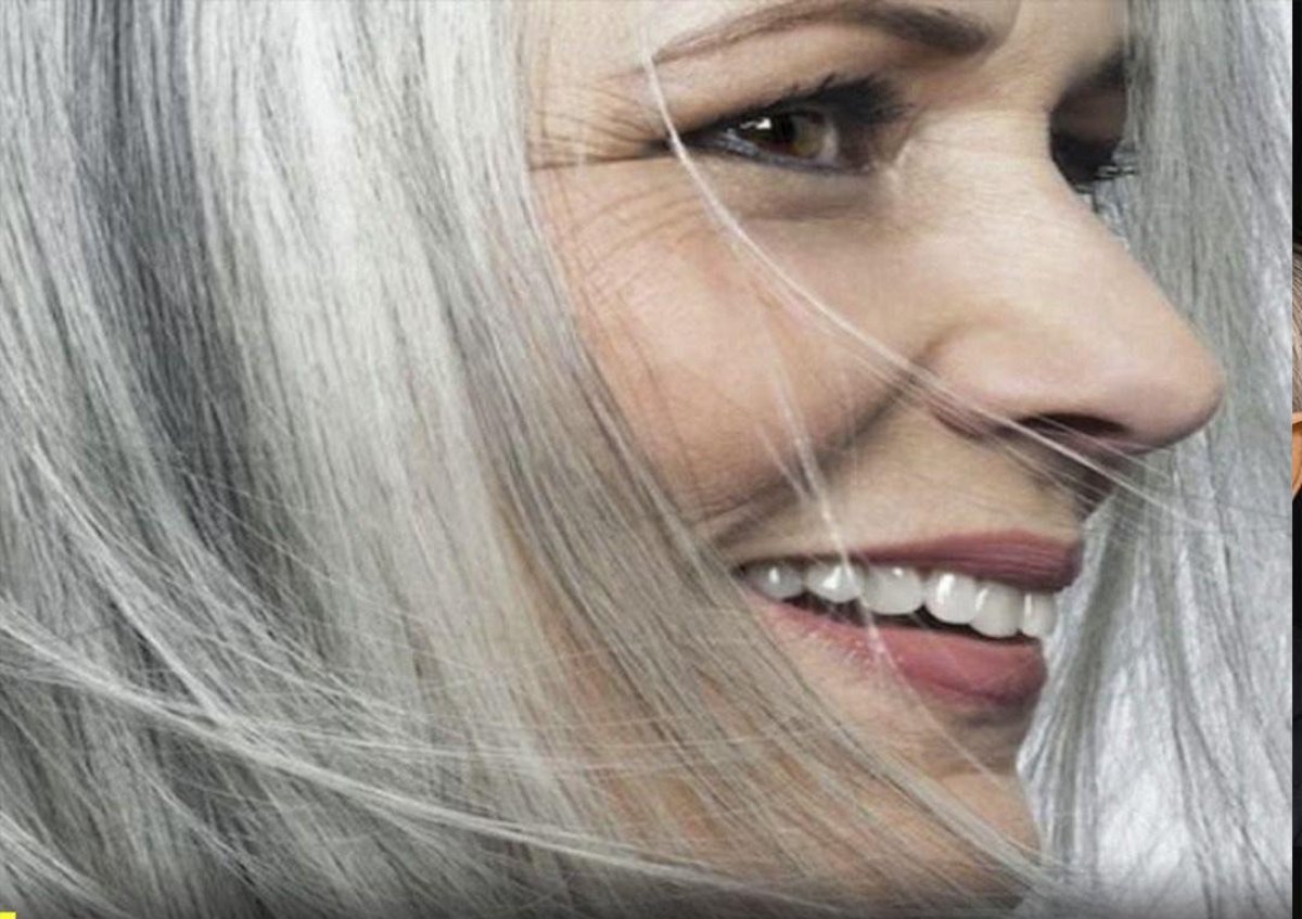 El verdadero significado psicológico de dejarse las canas al natural
