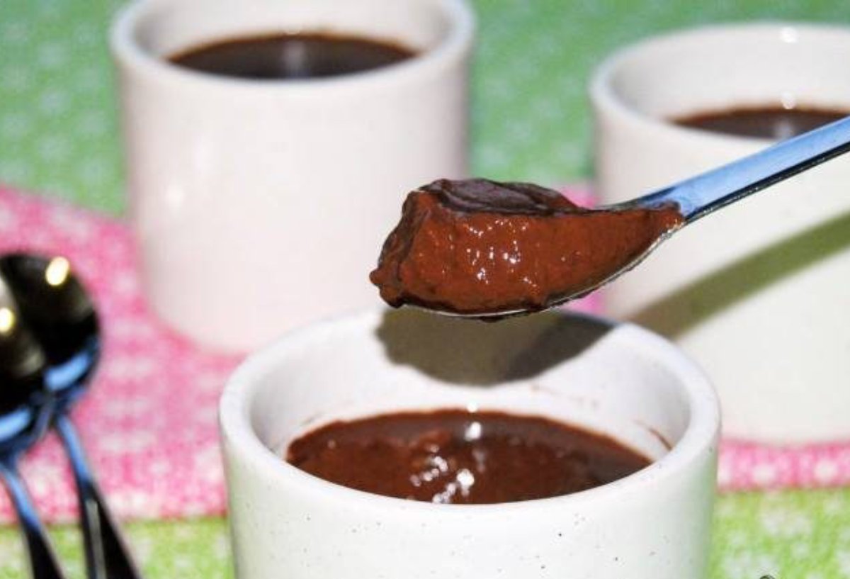 Cuajada de chocolate ligera