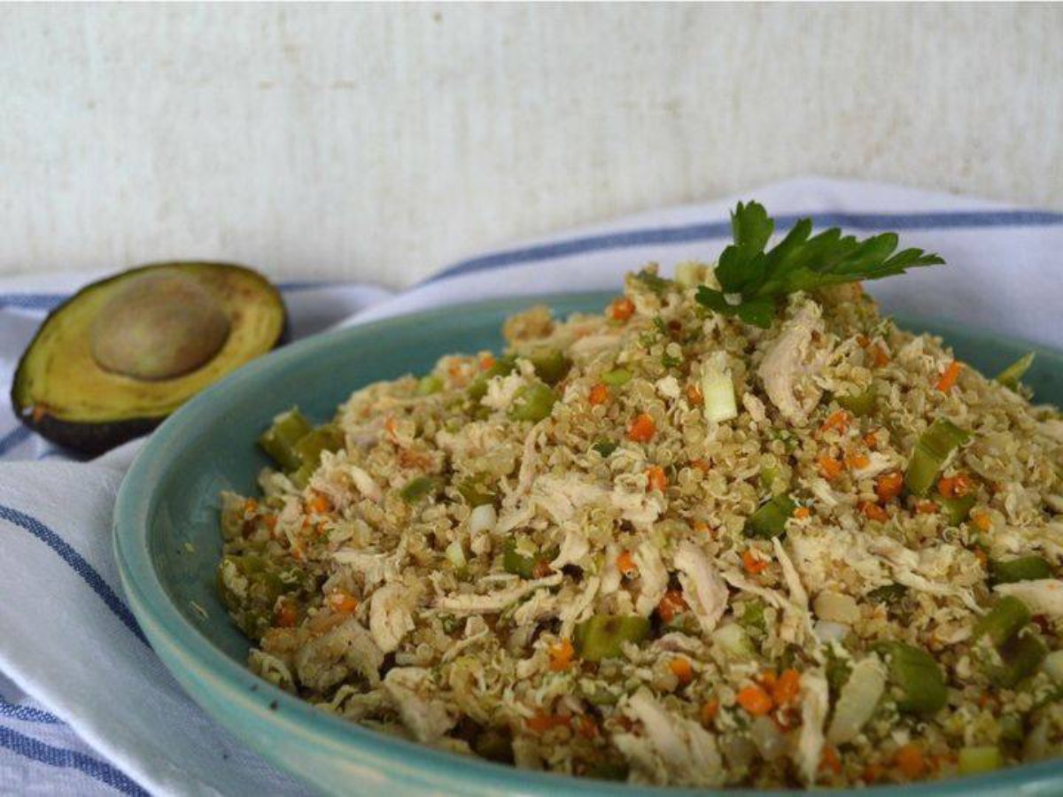 Quinoa con pollo, un almuerzo familiar pero diferente