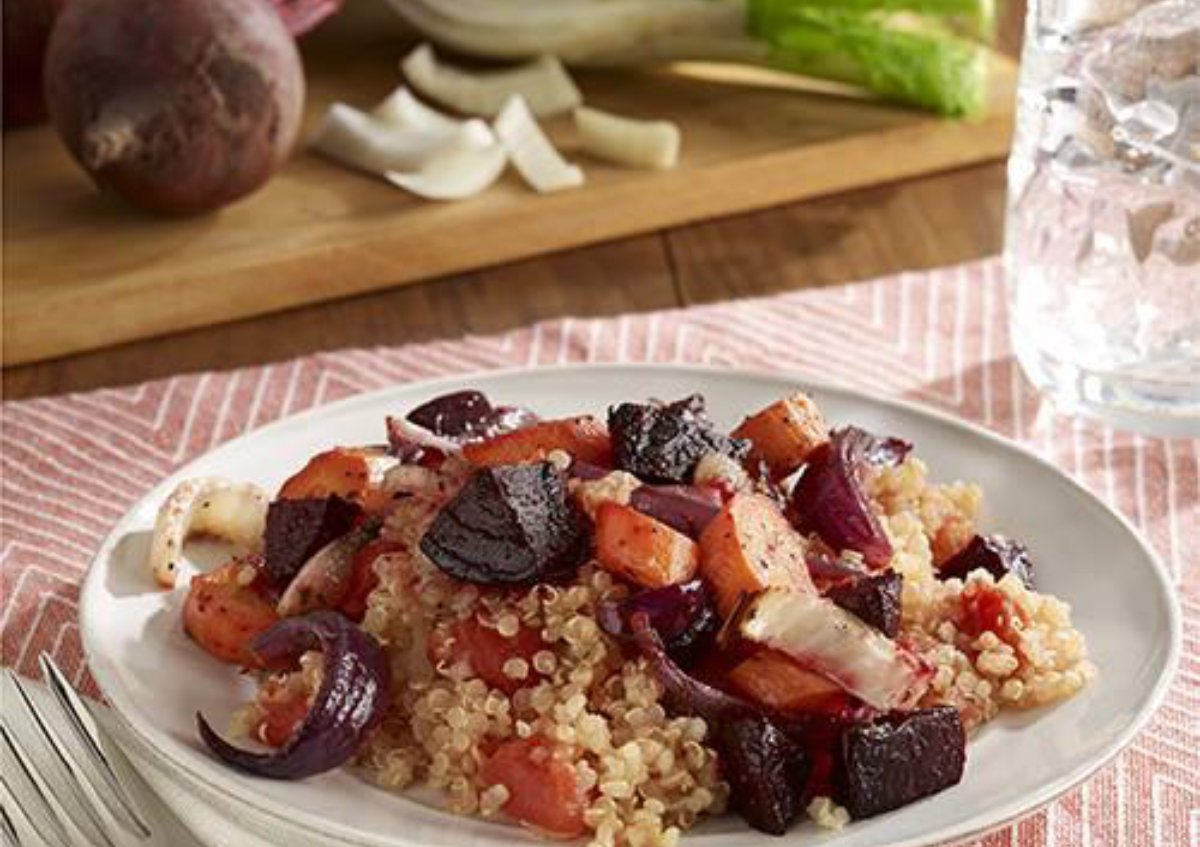 BETABELES Y VERDURAS ASADAS CON QUINUA (remolacha)