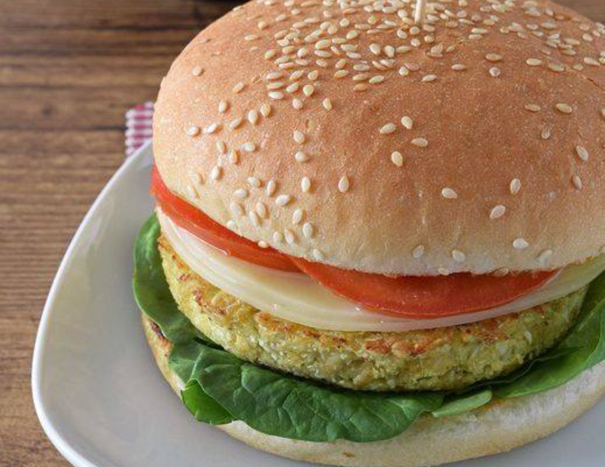Hamburguesa de coliflor y avena al curry