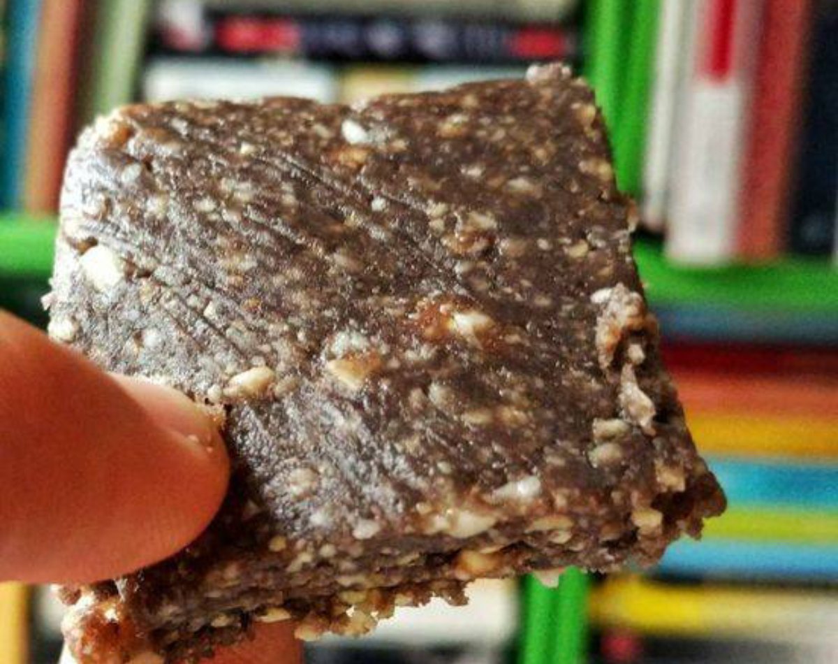 GALLETAS DE NUEZ (sin cocción).