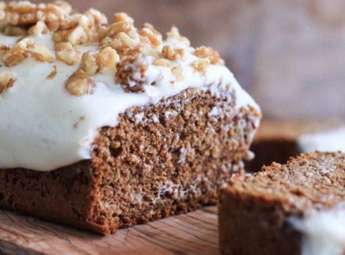 BUDIN DE ZANAHORIA CON LA COBERTURA MÁS RICA DEL MUNDO